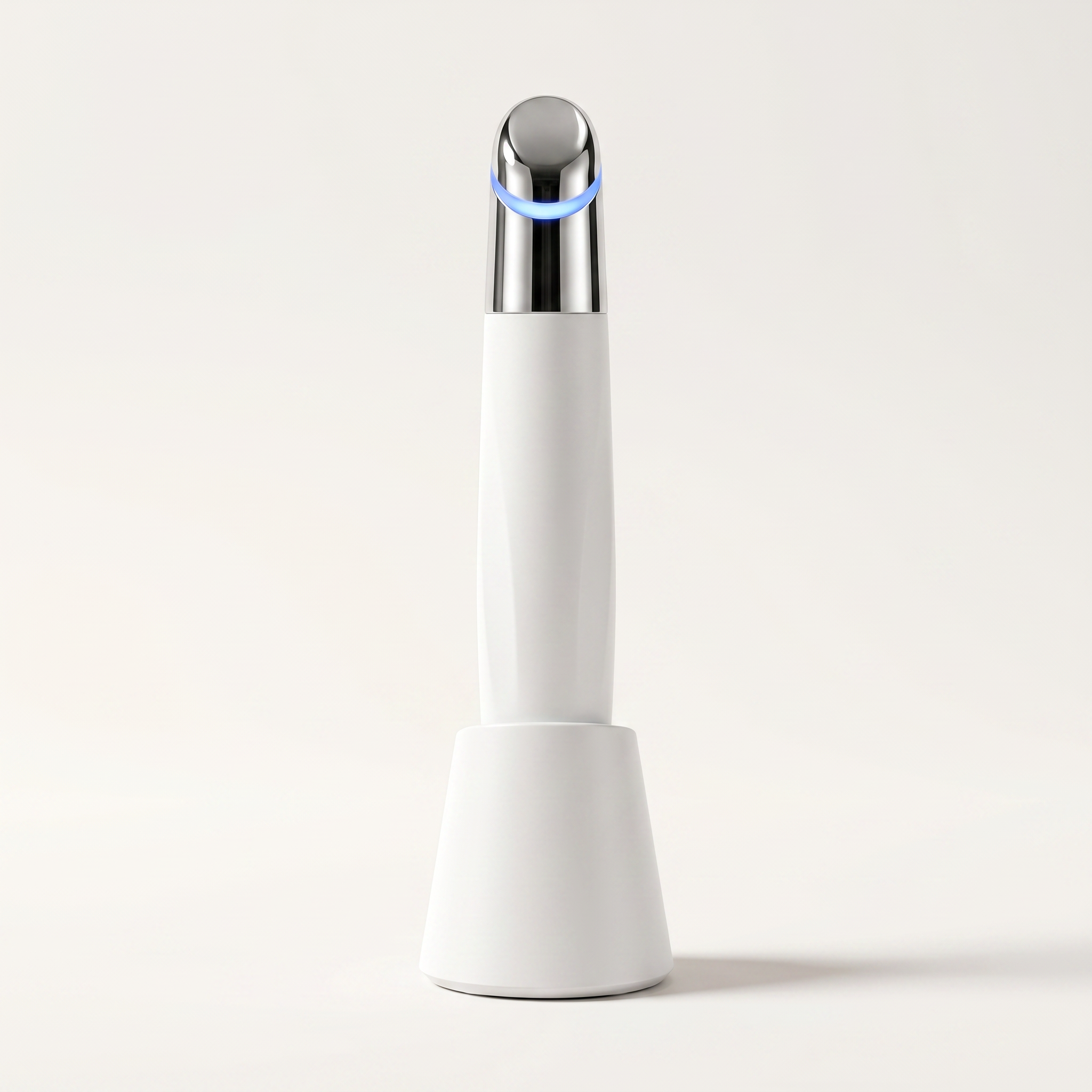 Eye Revival warming de-puff eye massager - studio packshot